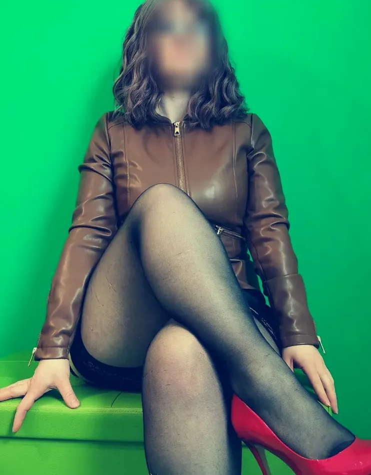 Ailsa, 36