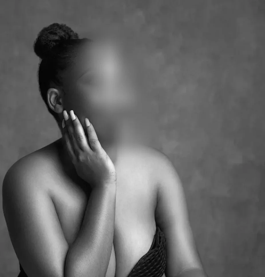 Aleksandra, 30