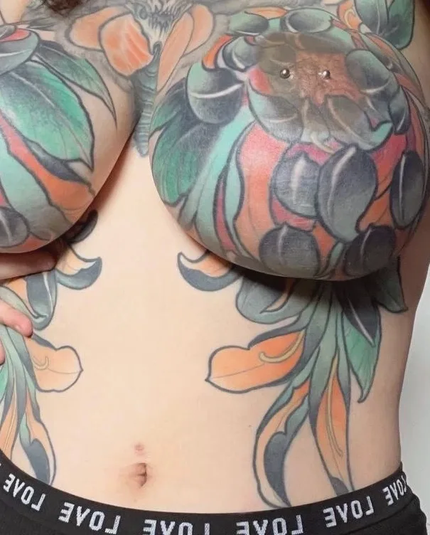 Isabelle, 30