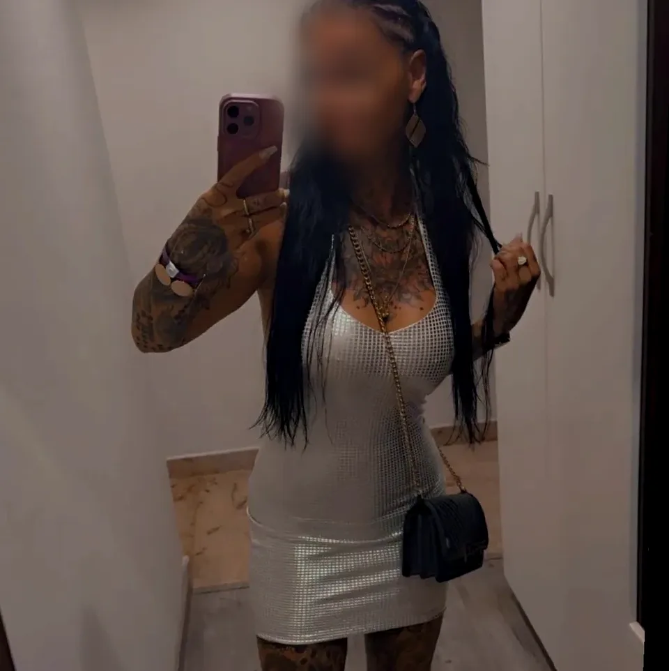 Karolina, 36