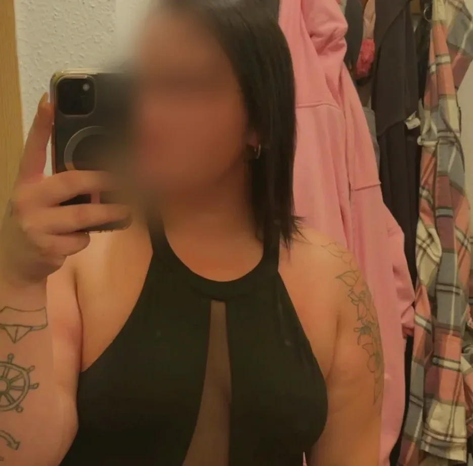 Rana, 28