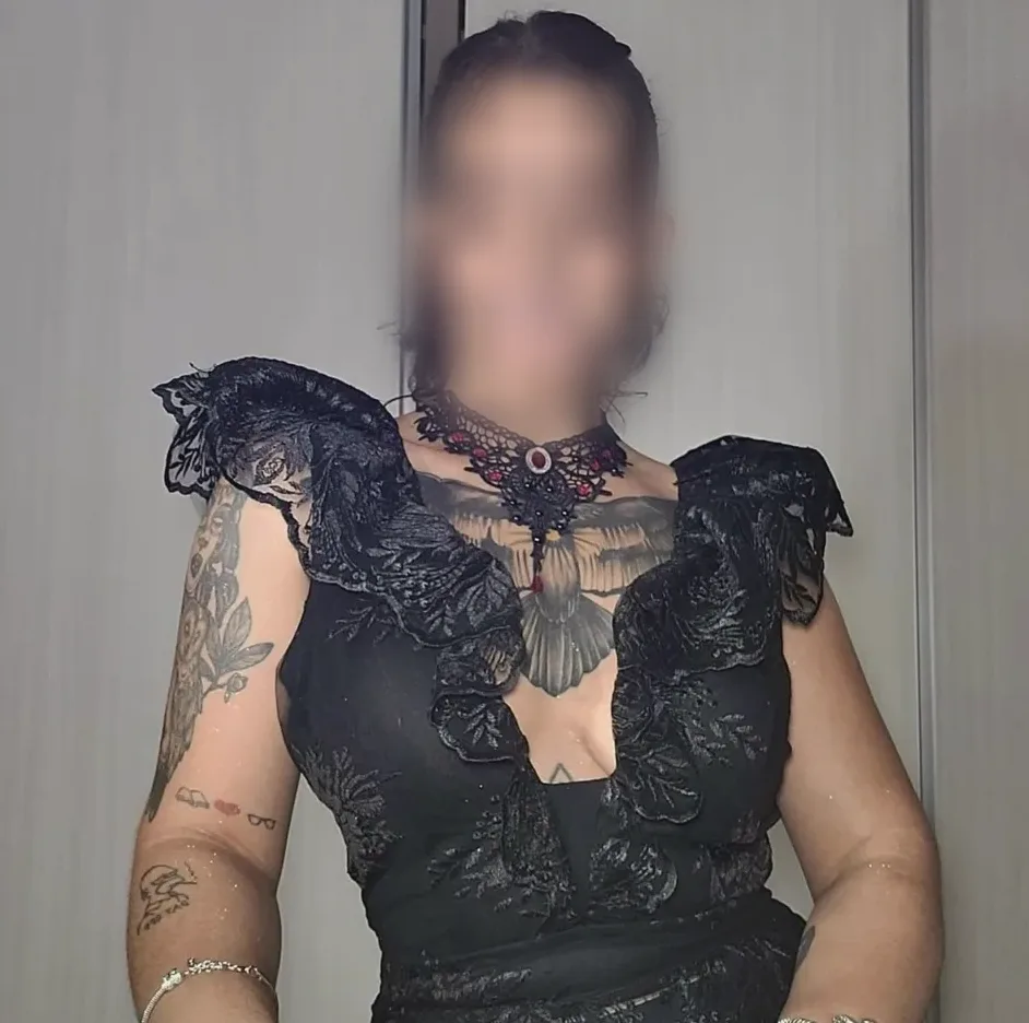 Zara, 30